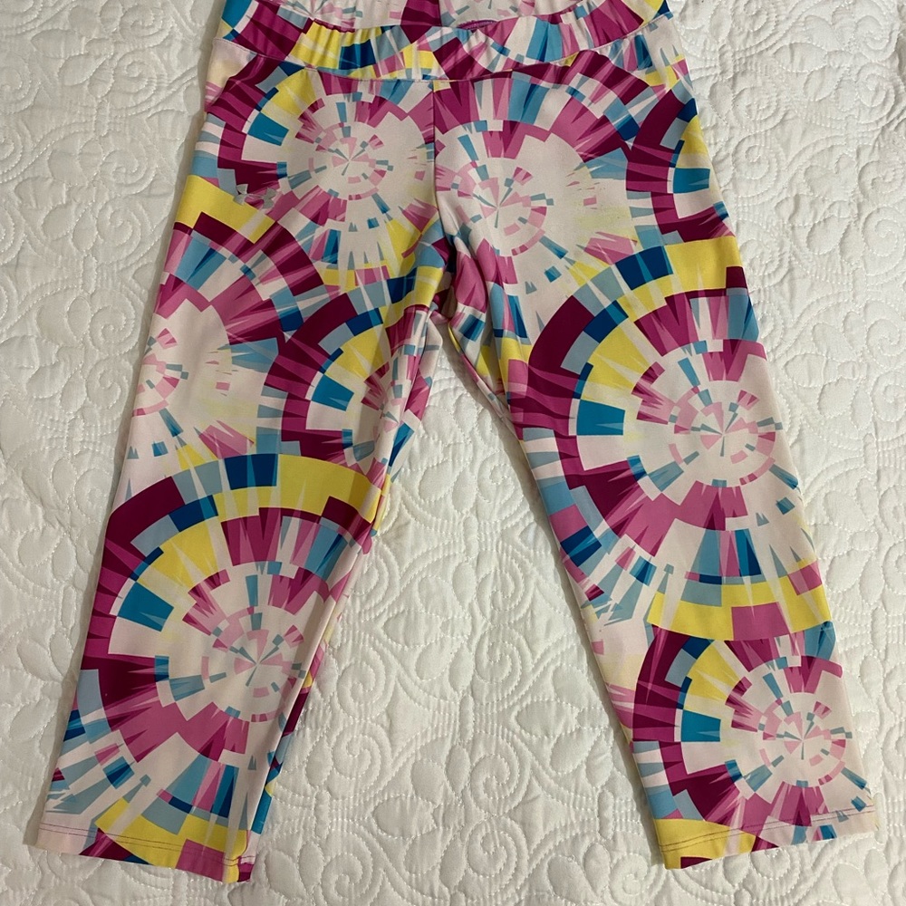 Under Armour women heat gear capri legging size large